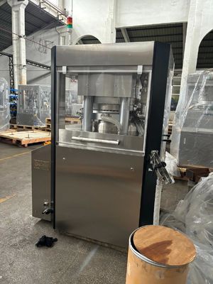 Высокоскоростной таблеточный пресс GMP 21 CFR Часть 11 с 61 станцией и производительностью 439200 шт/ч для фармацевтической промышленности поставщик